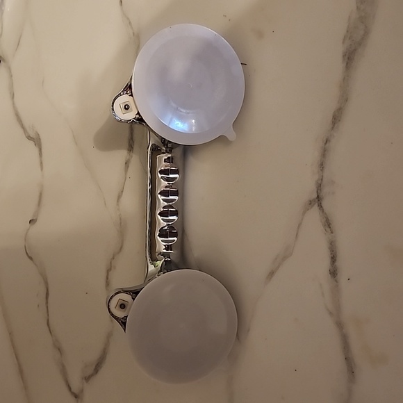 Suction cup grab bar - Picture 2 of 2
